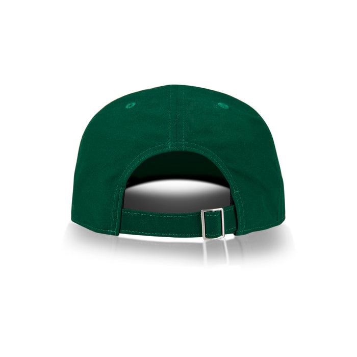 The Reebok Badge Cap in green is shown from the back, with a curved brim, adjustable strap and metal buckle, plus a moisture-wicking Speedwick sweatband. Displayed against a white background.