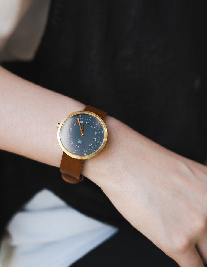 MUSTANG BROWN 34MM + NAVY LEATHER STRAP SET  (GOLD)