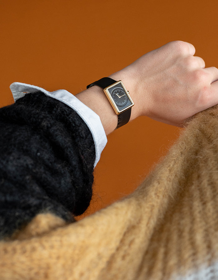 Black square watches for men