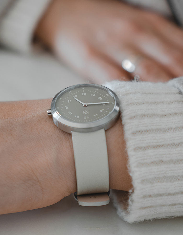 SMOKE GREEN OFFWHITE 34MM + NAVY LEATHER STRAP SET  (SILVER)
